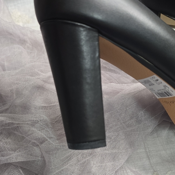 Clarks Classic Black Heels for Women - Picture 9 of 13